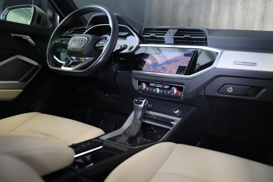 Audi Q3 Sportback 45 TFSI e S Line Competition / Memory / Elek Stoelen / Lane Assist / Open Panoramadak / Led / Virtual Cockpit