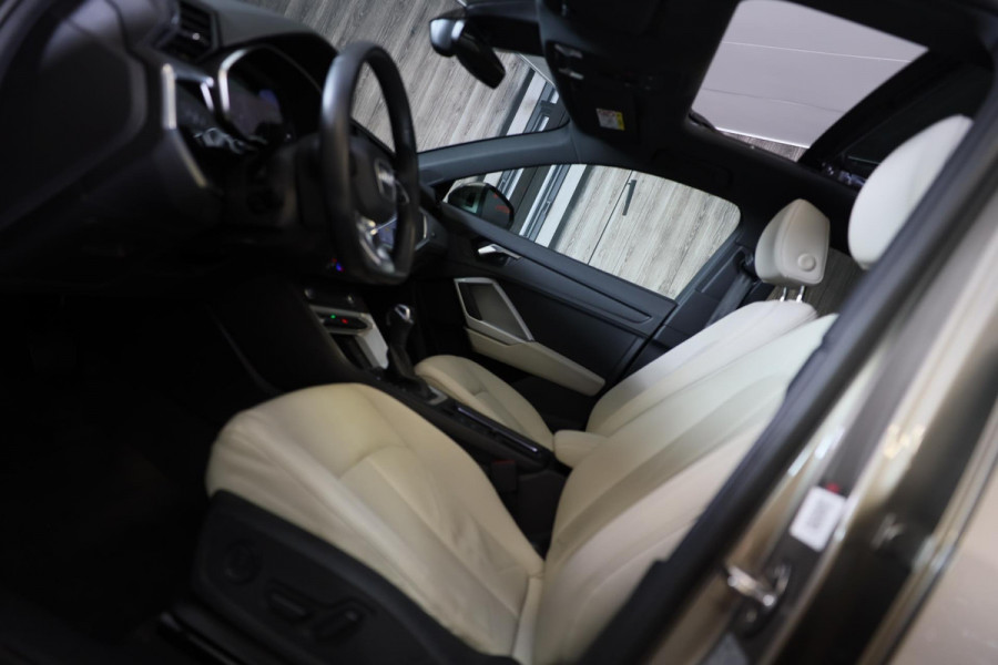 Audi Q3 Sportback 45 TFSI e S Line Competition / Memory / Elek Stoelen / Lane Assist / Open Panoramadak / Led / Virtual Cockpit
