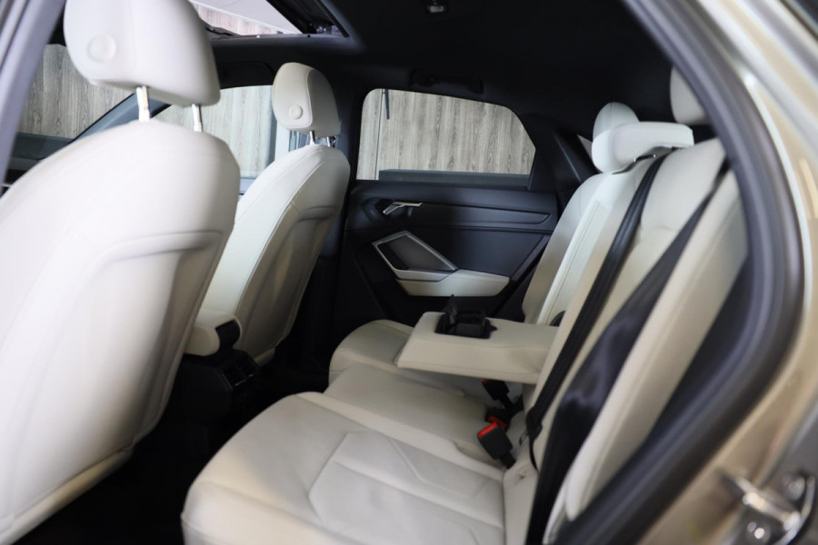 Audi Q3 Sportback 45 TFSI e S Line Competition / Memory / Elek Stoelen / Lane Assist / Open Panoramadak / Led / Virtual Cockpit