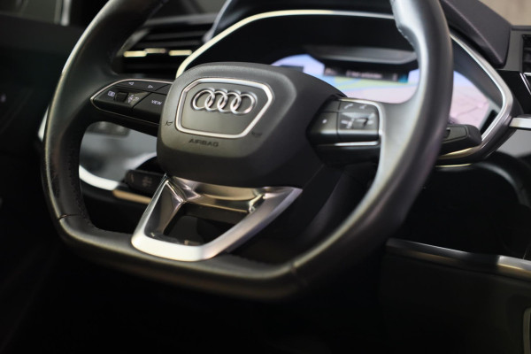 Audi Q3 Sportback 45 TFSI e S Line Competition / Memory / Elek Stoelen / Lane Assist / Open Panoramadak / Led / Virtual Cockpit