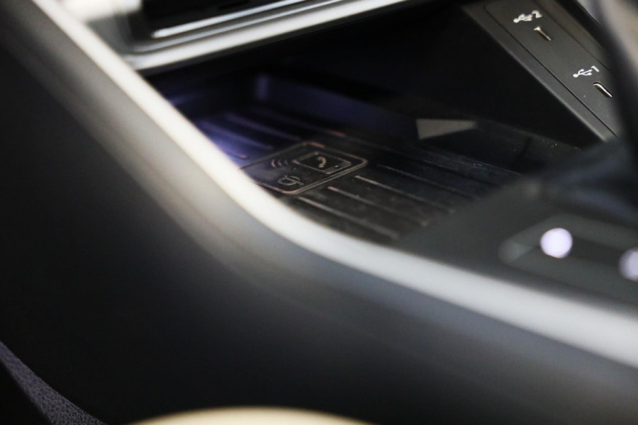 Audi Q3 Sportback 45 TFSI e S Line Competition / Memory / Elek Stoelen / Lane Assist / Open Panoramadak / Led / Virtual Cockpit