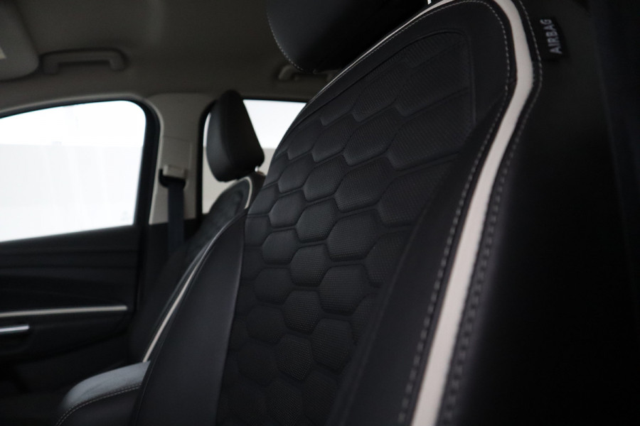 Ford Kuga 1.5 EcoBoost Vignale Leer, Stoelverwarming, Automaat, Camera