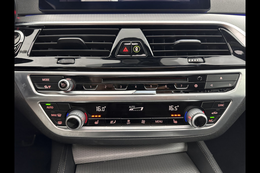 BMW 5 Serie 520d xDrive High Executive Aut. *PANO | FULL-LEATHER | FULL-LED | HEAD-UP | DIGI-COCKPIT | NAVI-FULLMAP | TOP-VIEW | MEMORY-PACK | ECC | PDC | CRUISE | 20''ALU | TOWBAR*