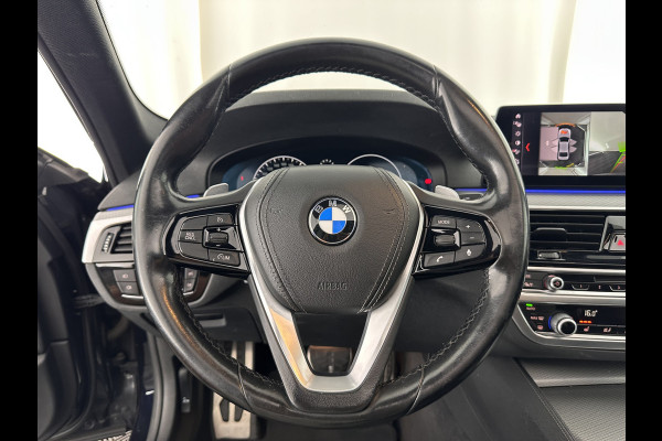 BMW 5 Serie 520d xDrive High Executive Aut. *PANO | FULL-LEATHER | FULL-LED | HEAD-UP | DIGI-COCKPIT | NAVI-FULLMAP | TOP-VIEW | MEMORY-PACK | ECC | PDC | CRUISE | 20''ALU | TOWBAR*
