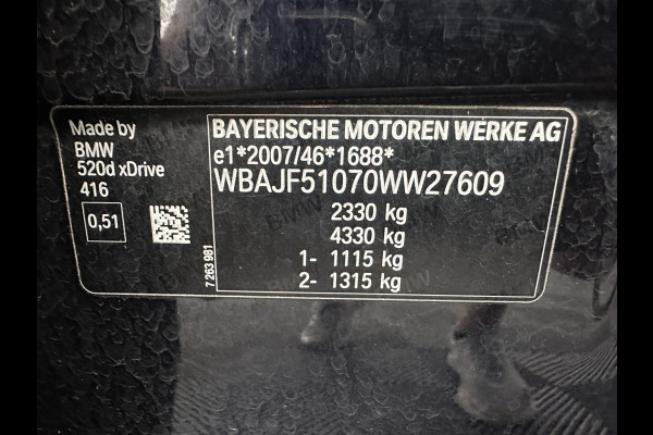 BMW 5 Serie 520d xDrive High Executive Aut. *PANO | FULL-LEATHER | FULL-LED | HEAD-UP | DIGI-COCKPIT | NAVI-FULLMAP | TOP-VIEW | MEMORY-PACK | ECC | PDC | CRUISE | 20''ALU | TOWBAR*
