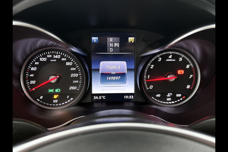 Mercedes-Benz C-Klasse 180 AMG Sport Edition (NL-auto, Panorama, Carplay, StoelV, Navigatie, Cruise Control, Etc)