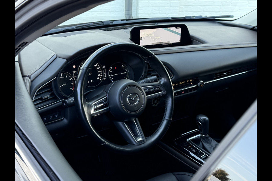Mazda CX-30 2.0 e-SkyActiv-X M Hybrid Luxury | Schuifdak | Trekhaak | Leder | ACC | Camera | HUD | 18 inch