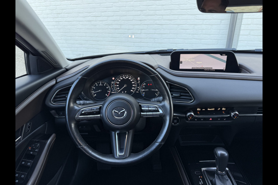 Mazda CX-30 2.0 e-SkyActiv-X M Hybrid Luxury | Schuifdak | Trekhaak | Leder | ACC | Camera | HUD | 18 inch