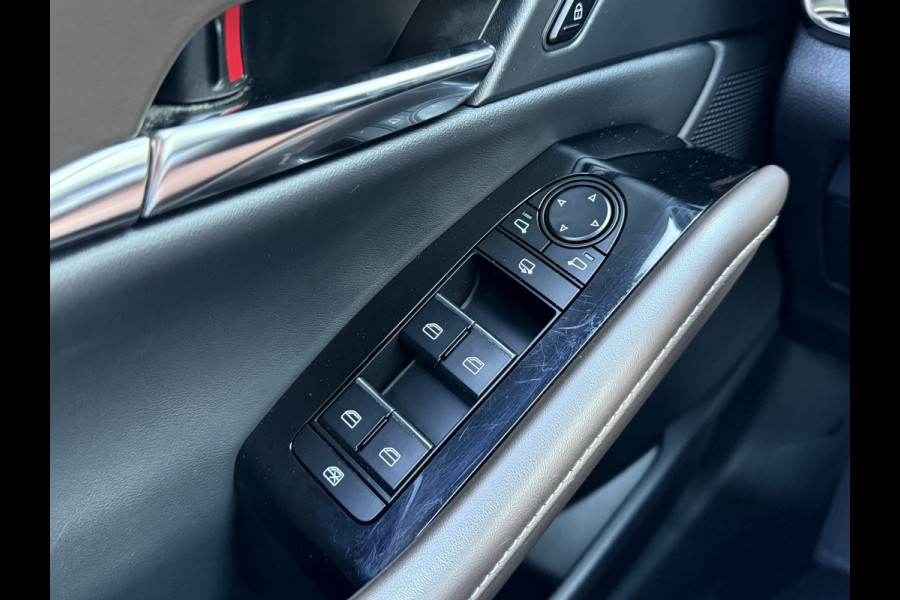 Mazda CX-30 2.0 e-SkyActiv-X M Hybrid Luxury | Schuifdak | Trekhaak | Leder | ACC | Camera | HUD | 18 inch