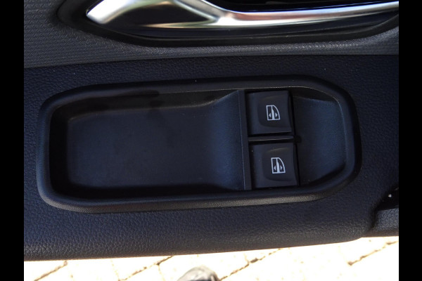 Renault Express 1.5 dCi 75 Comfort + AIRCO GROOT NAVI SCHERM SCHUIFDEUR CRUISE CONTROL
