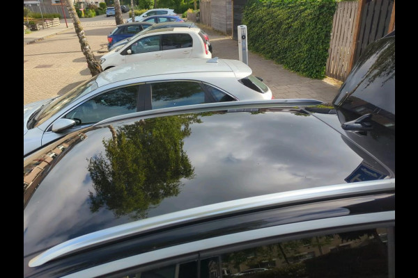 Volkswagen ID.4 Max 77 kWh | IQ-Light | Panorama | Memory | Warmtepomp |