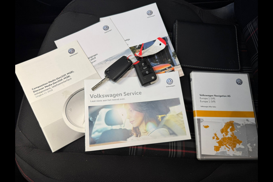 Volkswagen Polo 2.0 TSI GTI DSG AUT. PANORAMADAK VIRTUAL COCKPIT APPLE CARPLAY ACC NAVIGATIE CAMERA AIRCO CRUISE PDC