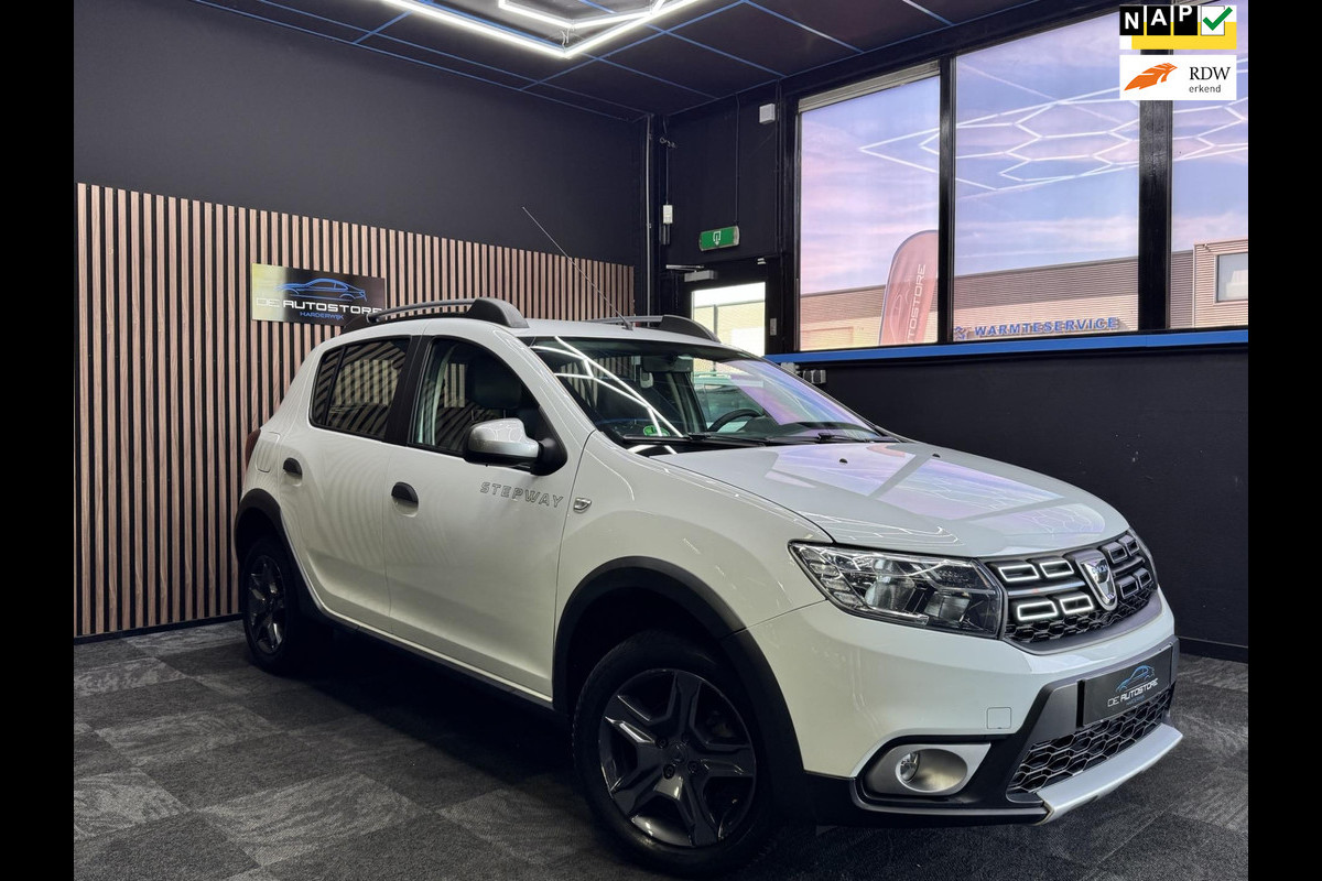 Dacia Sandero 0.9 TCe SL Stepway Automaat!! 1e Eig 45000km navi R camera led Bluetooth Dacia Sandero 0.9 TCe SL Stepway Automaat!! 1e Eig 45000km navi R camera led Bluetooth