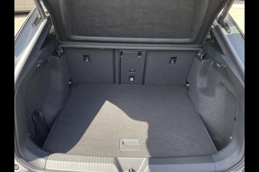 Volkswagen ID.5 Pro 77 kWh MEMORY SEAT | PANO | 360 CAMERA