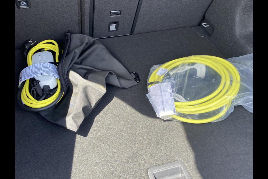 Volkswagen ID.5 Pro 77 kWh MEMORY SEAT | PANO | 360 CAMERA