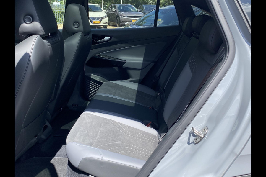 Volkswagen ID.5 Pro 77 kWh MEMORY SEAT | PANO | 360 CAMERA