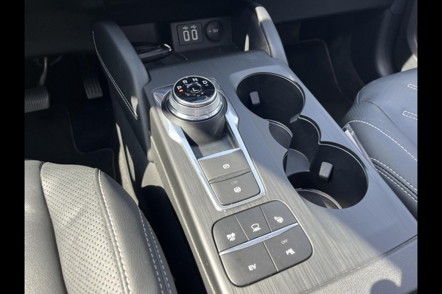 Ford Kuga 2.5 PHEV Vignale 225pk | SCI Panoramadak | Winter Pack | Adaptive Cruise Control | BLIS | Head-up Display | Elek. Kofferklep |