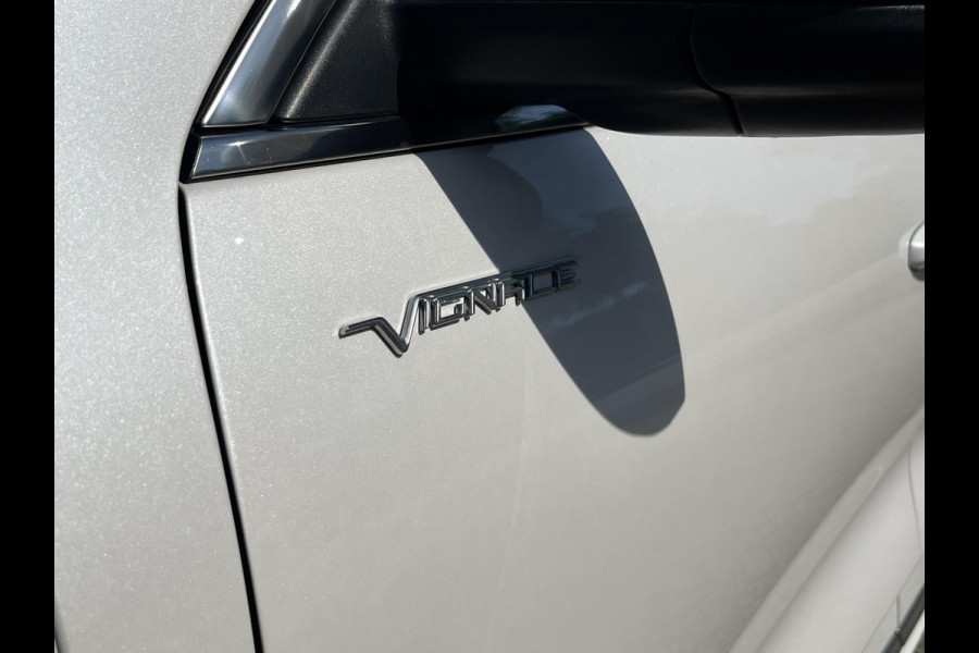 Ford Kuga 2.5 PHEV Vignale 225pk | SCI Panoramadak | Winter Pack | Adaptive Cruise Control | BLIS | Head-up Display | Elek. Kofferklep |