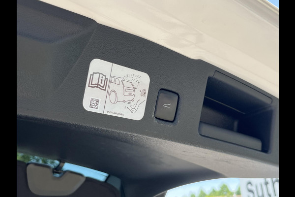 Ford Kuga 2.5 PHEV Vignale 225pk | SCI Panoramadak | Winter Pack | Adaptive Cruise Control | BLIS | Head-up Display | Elek. Kofferklep |