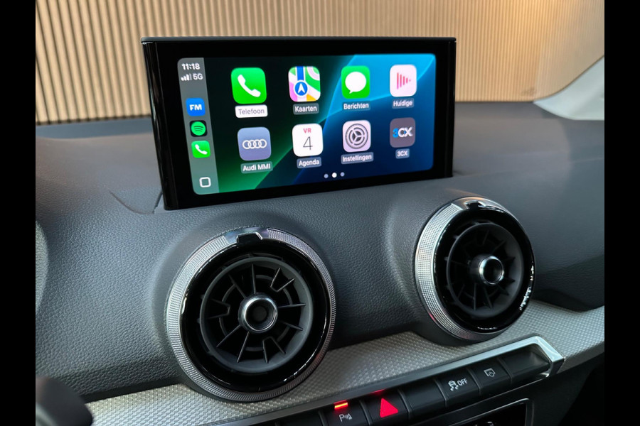 Audi Q2 35 TFSI S Line Edition 150PK - Carplay - Climate