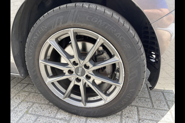 Peugeot Expert 231 L3H1 2.0 BlueHDI 150pk DC 5 persoons Premium / vaste prijs rijklaar € 13.950 ex btw / airco / cruise control / navigatie / grijs metallic / achteruit rijcamera !