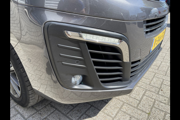 Peugeot Expert 231 L3H1 2.0 BlueHDI 150pk DC 5 persoons Premium / vaste prijs rijklaar € 13.950 ex btw / airco / cruise control / navigatie / grijs metallic / achteruit rijcamera !