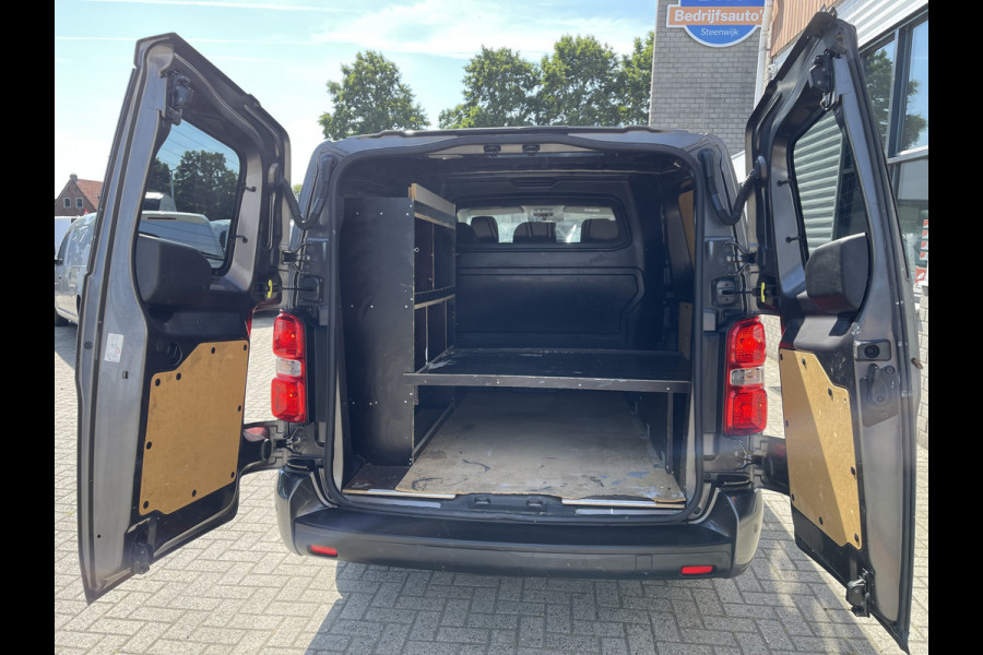 Peugeot Expert 231 L3H1 2.0 BlueHDI 150pk DC 5 persoons Premium / vaste prijs rijklaar € 13.950 ex btw / airco / cruise control / navigatie / grijs metallic / achteruit rijcamera !