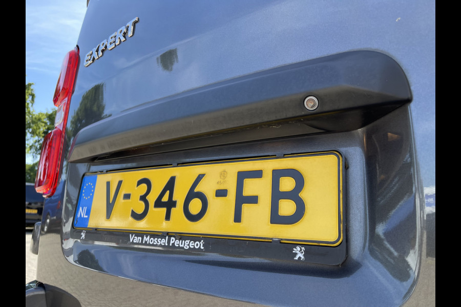 Peugeot Expert 231 L3H1 2.0 BlueHDI 150pk DC 5 persoons Premium / vaste prijs rijklaar € 13.950 ex btw / airco / cruise control / navigatie / grijs metallic / achteruit rijcamera !