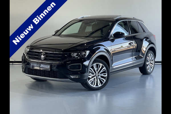 Volkswagen T-Roc 1.5 TSI Sport Business R / AUTOMAAT / Camera / Panorama Dak / Live Cockpit