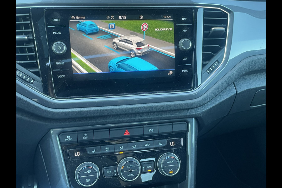 Volkswagen T-Roc 1.5 TSI Sport Business R / AUTOMAAT / Camera / Panorama Dak / Live Cockpit