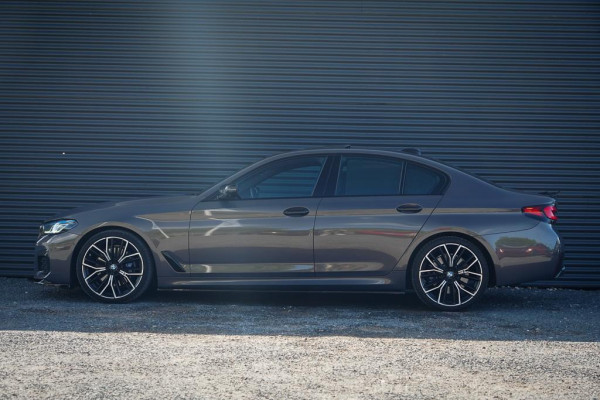 BMW 5 Serie 530i High Executive Edition / M-Sport / Laser / M-Stoelen / Schuifdak / Adaptive Cruise