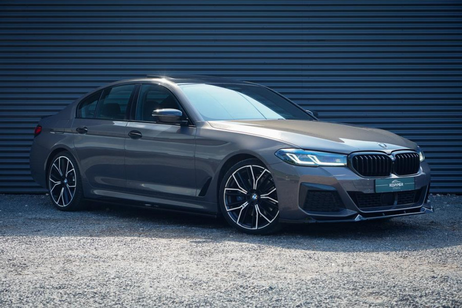 BMW 5 Serie 530i High Executive Edition / M-Sport / Laser / M-Stoelen / Schuifdak / Adaptive Cruise