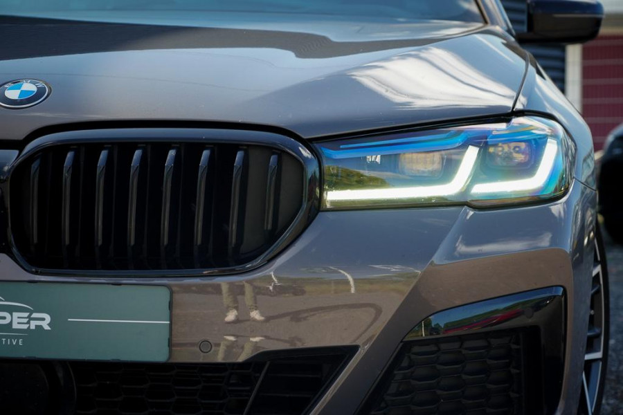 BMW 5 Serie 530i High Executive Edition / M-Sport / Laser / M-Stoelen / Schuifdak / Adaptive Cruise