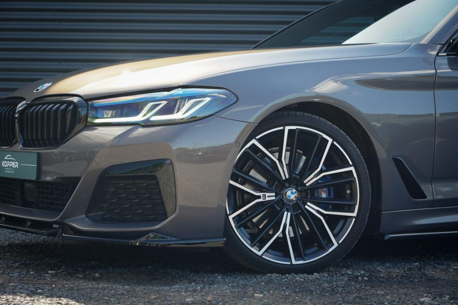BMW 5 Serie 530i High Executive Edition / M-Sport / Laser / M-Stoelen / Schuifdak / Adaptive Cruise