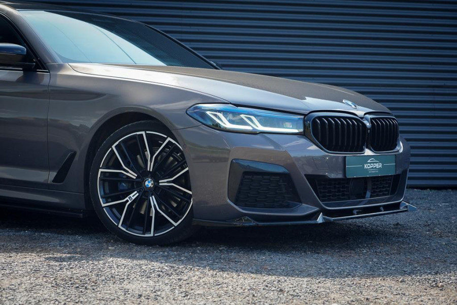 BMW 5 Serie 530i High Executive Edition / M-Sport / Laser / M-Stoelen / Schuifdak / Adaptive Cruise