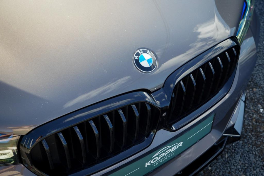 BMW 5 Serie 530i High Executive Edition / M-Sport / Laser / M-Stoelen / Schuifdak / Adaptive Cruise