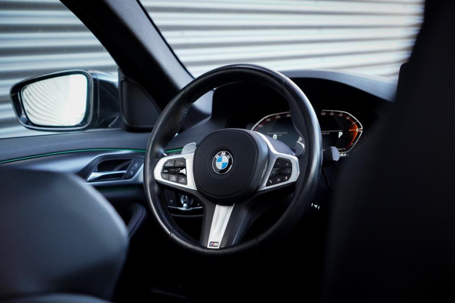 BMW 5 Serie 530i High Executive Edition / M-Sport / Laser / M-Stoelen / Schuifdak / Adaptive Cruise