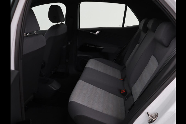 Volkswagen ID.3 First 58 kWh | Stoel & stuurverwarming | Carplay | Trekhaak | Adaptive cruise | Full LED | Navigatie | Parkeerhulp | Climate control