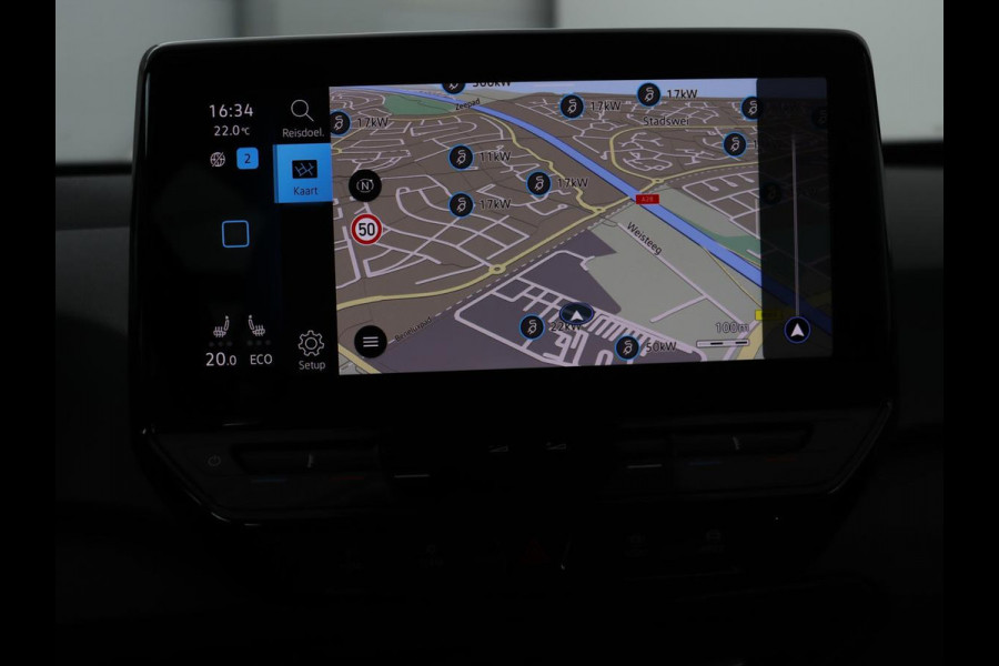 Volkswagen ID.3 First 58 kWh | Stoel & stuurverwarming | Carplay | Trekhaak | Adaptive cruise | Full LED | Navigatie | Parkeerhulp | Climate control