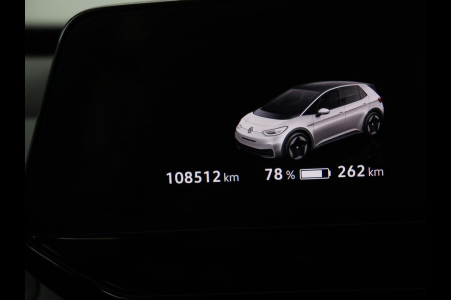 Volkswagen ID.3 First 58 kWh | Stoel & stuurverwarming | Carplay | Trekhaak | Adaptive cruise | Full LED | Navigatie | Parkeerhulp | Climate control