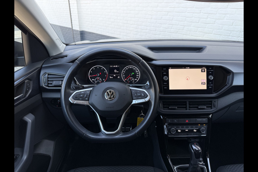 Volkswagen T-Cross 1.5 TSI United R-Line | ACC | CarPlay | Camera | LED | Navi | 18 inch