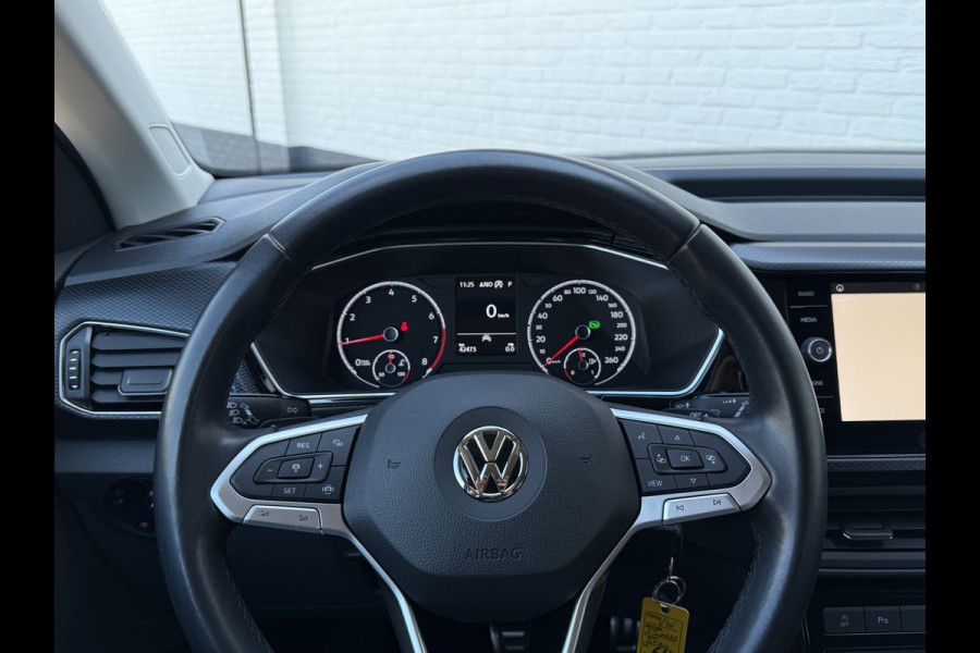 Volkswagen T-Cross 1.5 TSI United R-Line | ACC | CarPlay | Camera | LED | Navi | 18 inch