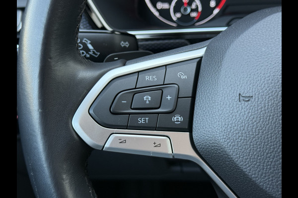 Volkswagen T-Cross 1.5 TSI United R-Line | ACC | CarPlay | Camera | LED | Navi | 18 inch