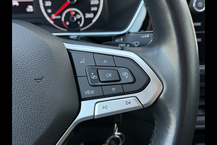 Volkswagen T-Cross 1.5 TSI United R-Line | ACC | CarPlay | Camera | LED | Navi | 18 inch