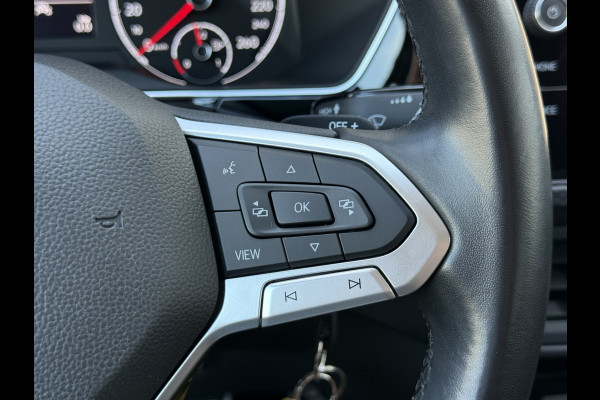 Volkswagen T-Cross 1.5 TSI United R-Line | ACC | CarPlay | Camera | LED | Navi | 18 inch