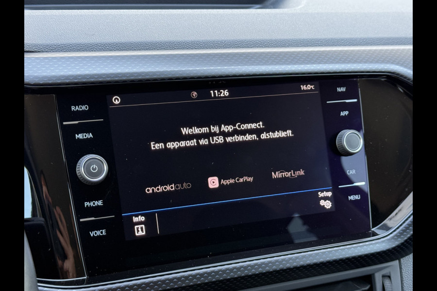 Volkswagen T-Cross 1.5 TSI United R-Line | ACC | CarPlay | Camera | LED | Navi | 18 inch