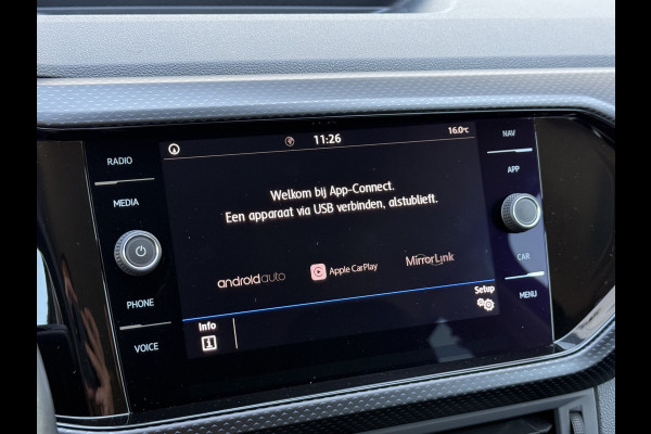 Volkswagen T-Cross 1.5 TSI United R-Line | ACC | CarPlay | Camera | LED | Navi | 18 inch