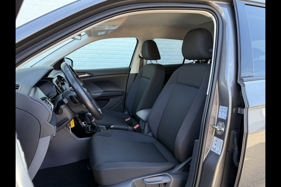 Volkswagen T-Cross 1.5 TSI United R-Line | ACC | CarPlay | Camera | LED | Navi | 18 inch