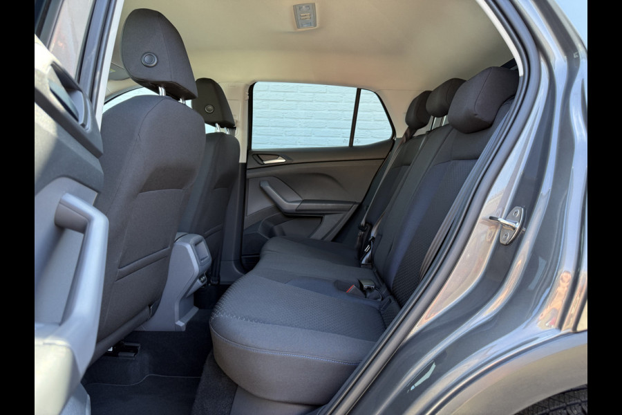 Volkswagen T-Cross 1.5 TSI United R-Line | ACC | CarPlay | Camera | LED | Navi | 18 inch
