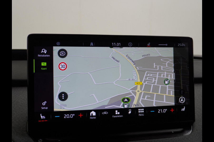 Škoda ENYAQ iV 80 Loft ELEKTRISCHE TREKHAAK | CAMERA | HEAD UP